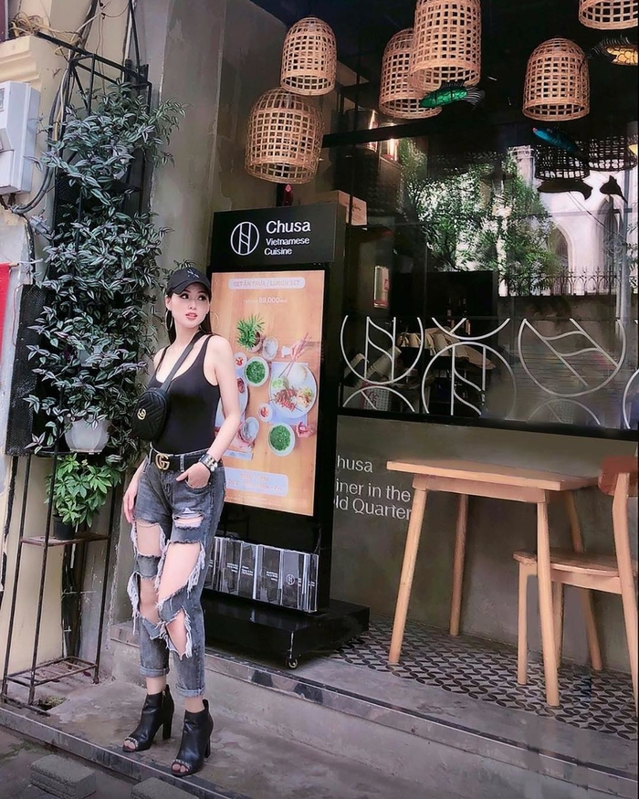 Sao Việt tuần qua: Nhã Phương dập tin có thai, Tiên Cookie khó ở