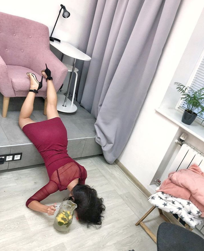 Hội Rich Kid tích cực lăng xê mốt chụp ảnh ngã sấp mặt