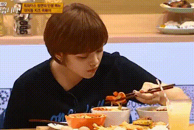 Thèm tới mấy thực tập sinh Kpop cũng đừng mơ được động đến 6 món này