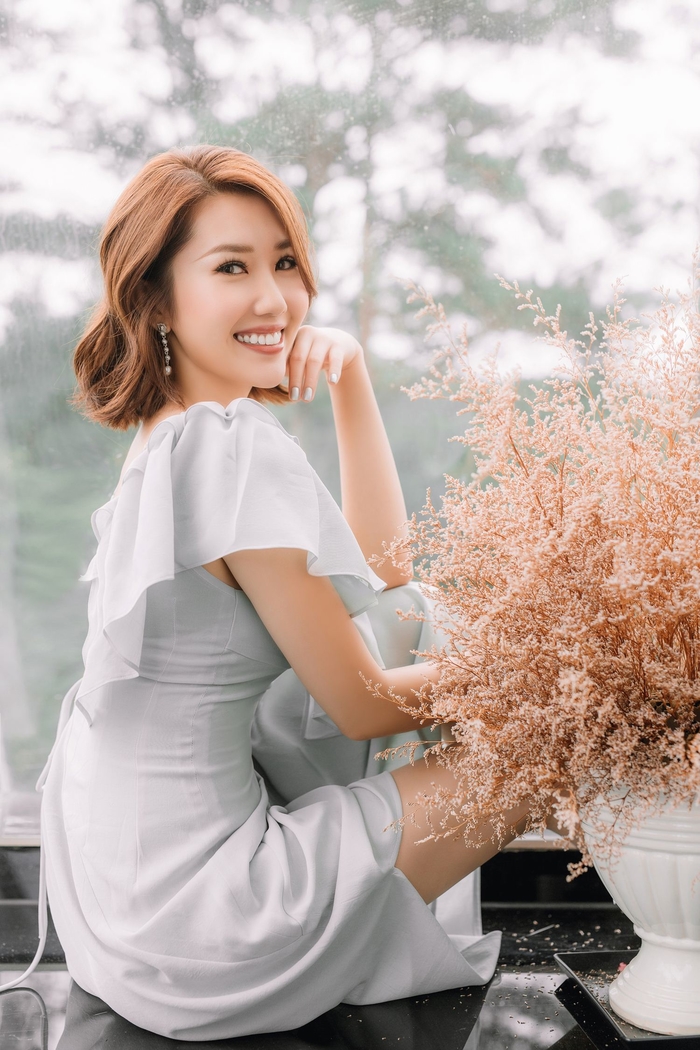 Thúy Ngân chia tay người yêu cũ vì bị mắng là “đồ xướng ca vô loài”