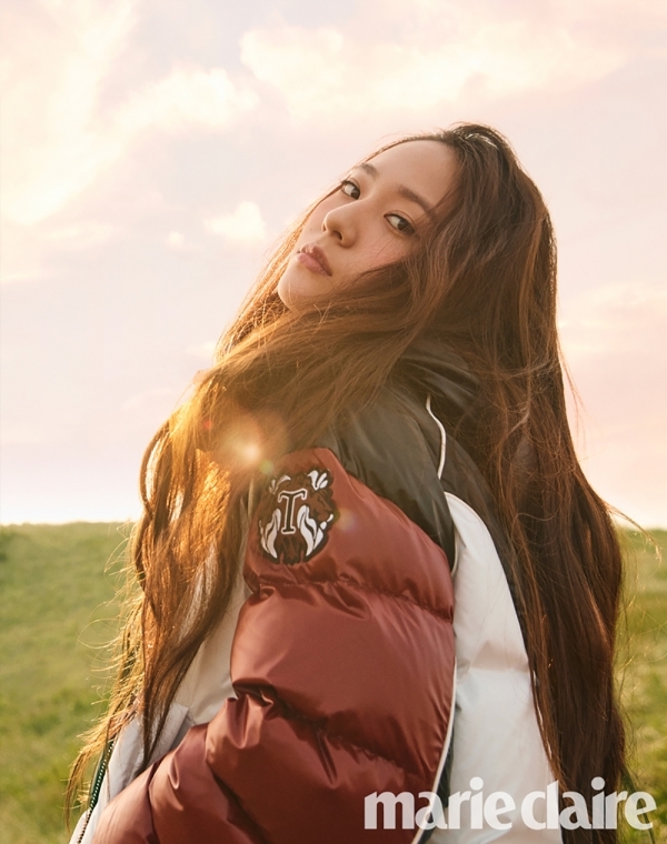 Top 10 idol có khí chất thời trang bậc nhất làng giải trí Kpop