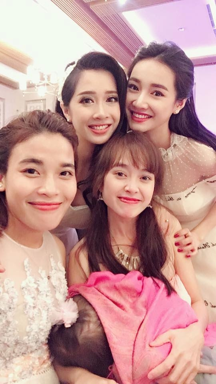 Trang phục sao Việt xấu - đẹp khi dự đám cưới người thân