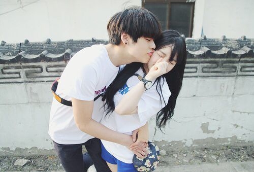 Tử vi ngày 9/8: Bảo Bình gặp chuyện xui xẻo, Kim Ngưu bị người yêu lừa