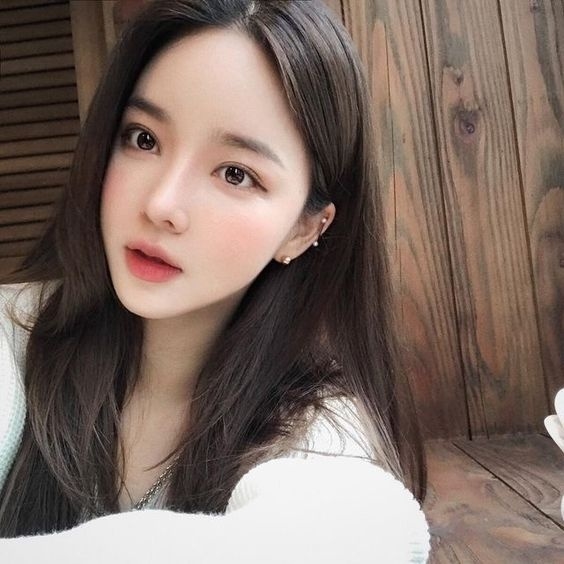 Tử vi ngày 2/8: Bạch Dương xảy ra tranh cãi