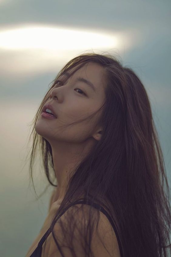 Tử vi tuần mới (20/8-26/8): Tuổi Dậu cẩn thận thị phi, tuổi Thìn có nh