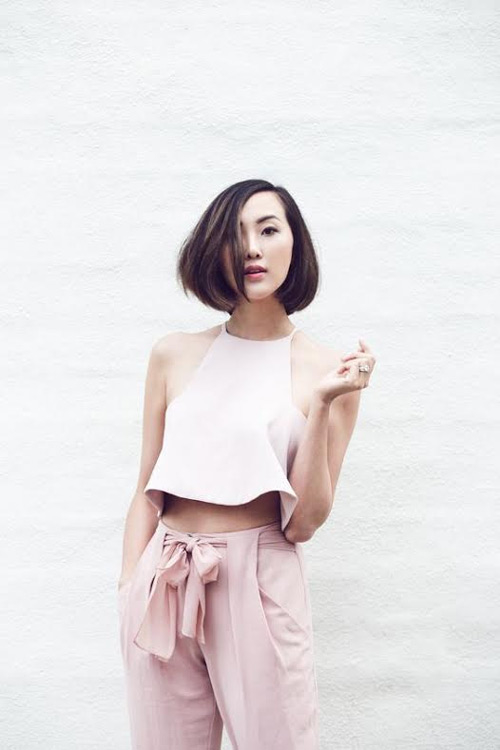 Vòng 1 nhỏ nhưng vẫn tự tin rạng ngời dạo phố nhờ những bí quyết này