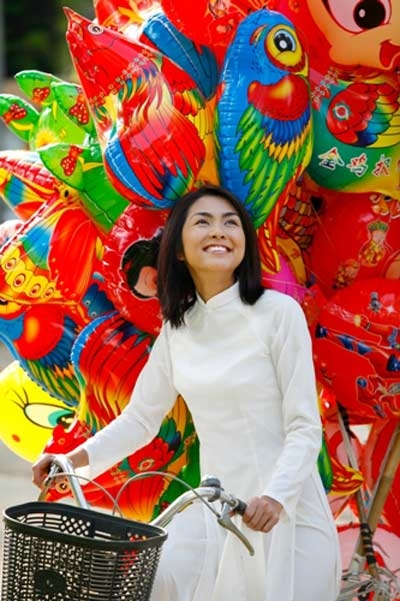 Sao Viet co tuoi tho co cuc: Nguoi thanh sao hang A, ke doi van khi lay chong