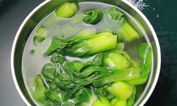 20 mẹo vặt nấu ăn giúp bạn càng nấu càng lên tay