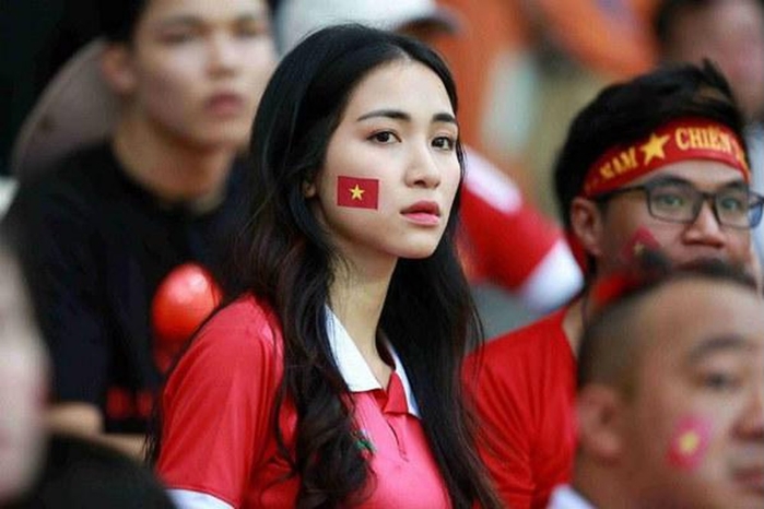 2018 của Hòa Minzy: Hào quang trở lại đi cùng với loạt tai tiếng