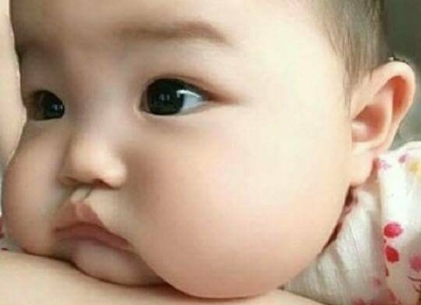 4 bộ phận không được chạm vào của trẻ sơ sinh bố mẹ phải lưu ý