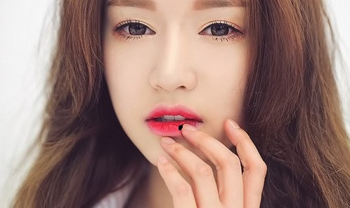4 kiểu nốt ruồi ở ngực chứng tỏ phụ nữ giàu sang, được chồng yêu chiều