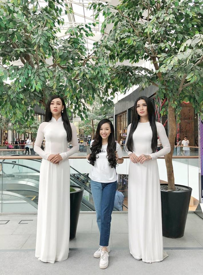 BB Trần - Hải Triều mặc áo dài thanh lịch, khoe dáng trên đất Thái