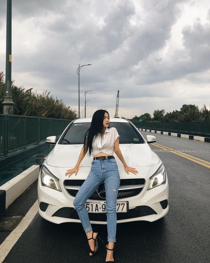 Sao mặc đẹp - xấu: Người tái xuất ấn tượng, kẻ mặc đồ in chữ phản cảm