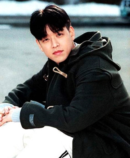 Ryu Si Won- Tài tử đình đám một thời bị tẩy chay vì bạo hành vợ