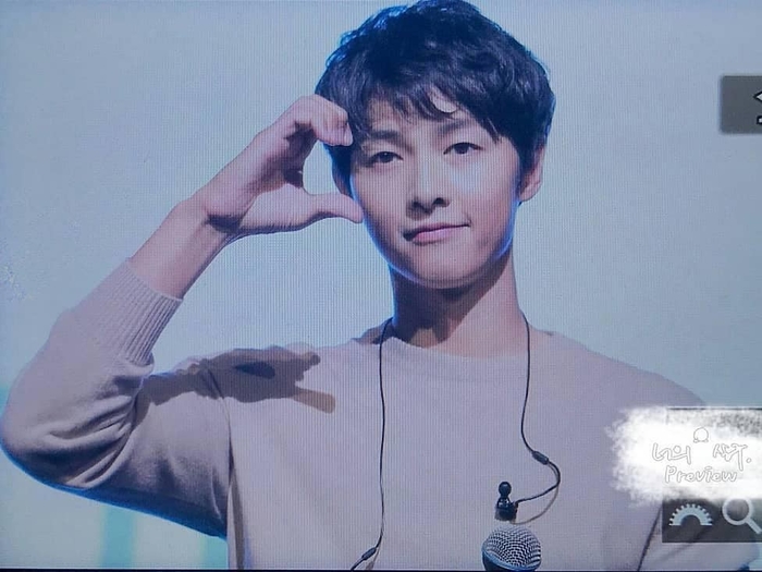 Song Joong Ki gửi tâm thư đầy xúc động đến người hâm mộ