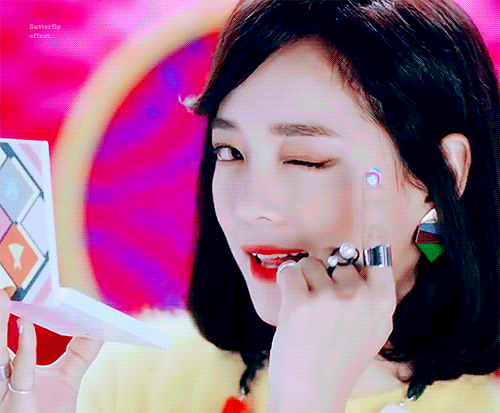 5 idol nữ này luôn được các PD yêu mến vì nhiệt tình và hài hước