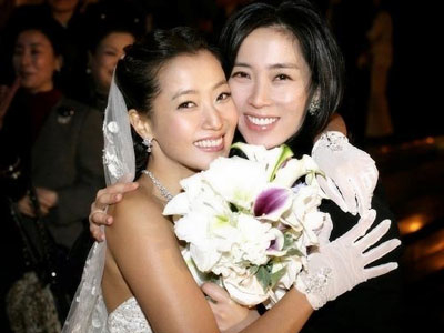 Hội bạn thân 16 năm đáng ngưỡng mộ của Song Hye Kyo