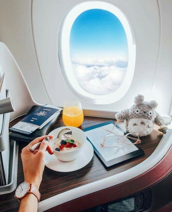 8 mẹo hay để mua được vé máy bay giảm nửa giá ai cũng nên biết