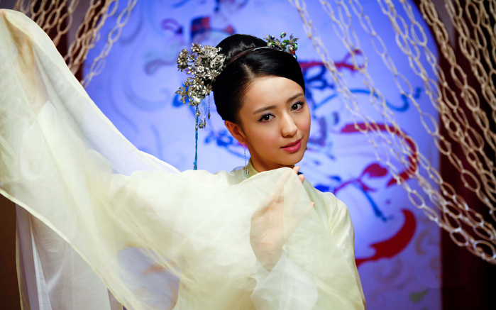 Ba mỹ nữ Tân Cương nào sẽ hợp vai nàng Hàm Hương nhất?