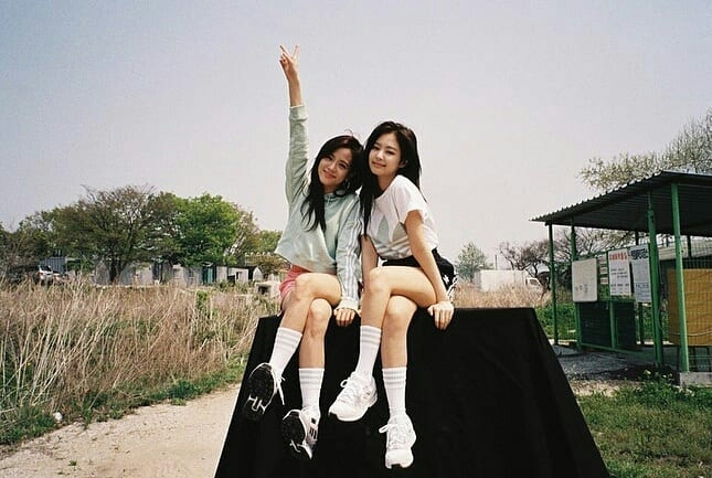 Các cặp idol Kpop cùng một nhóm lại có khí chất đối nghịch