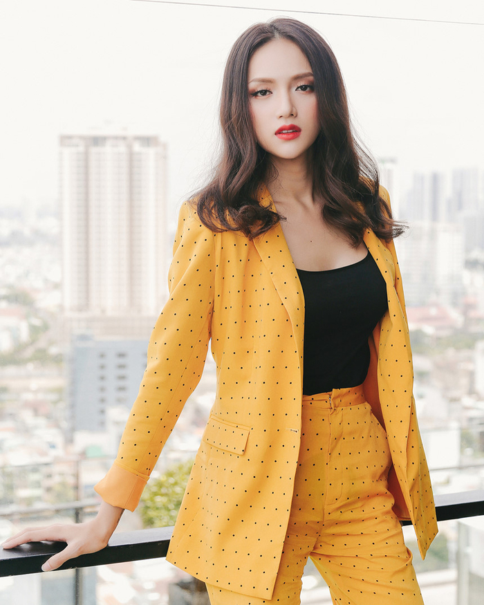 Cách diện sắc vàng vừa chuẩn trend vừa sang chảnh như mỹ nhân Việt
