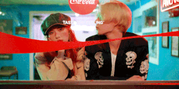 Cong khai hẹn ho hay ket hon, 4 than tuong Kpop bi tay chay