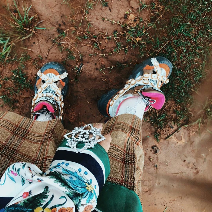 Dad sneakers - “giày của bố” hớp hồn loạt sao từ Âu sang Á