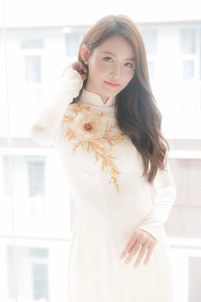 Dàn phù dâu The Face xinh hết phần thiên hạ trong đám hỏi Lan Khuê