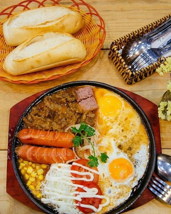 Dọc đất nước Việt Nam thưởng thức các loại bánh mì ngon xuất sắc