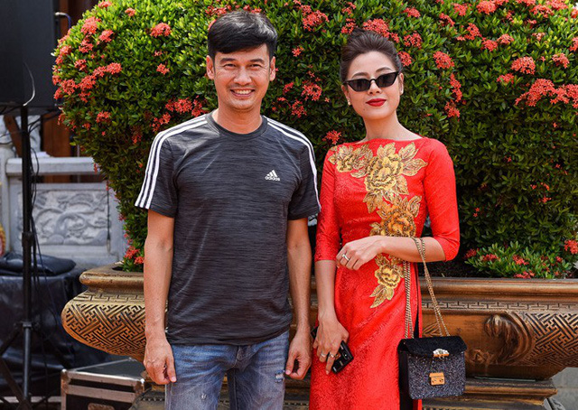 Đông đảo sao Việt tề tựu tại nhà thờ 100 tỷ của danh hài Hoài Linh