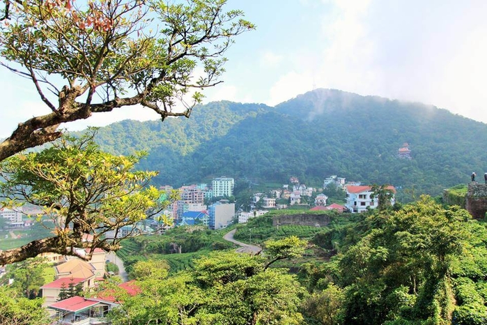 Bốn mùa cứ nhẹ nhàng luân chuyển trong một ngày ở những địa điểm sau