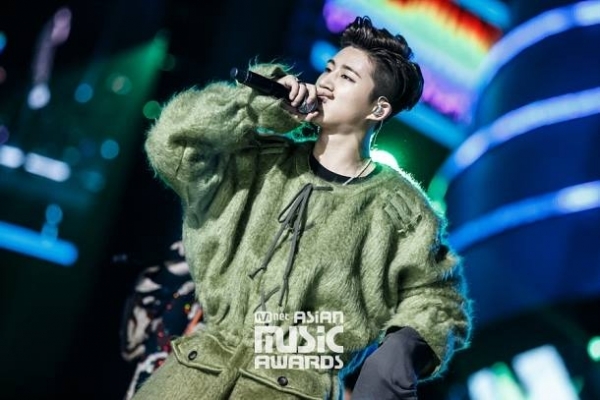 Fan la ó vì những lần idol Kpop bị stylist hành “lên bờ xuống ruộng”