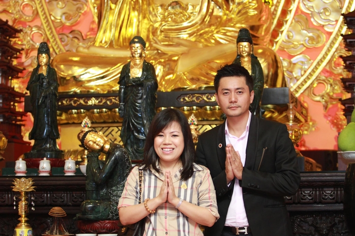 Gia thế bà xã các sao nam Việt hoành tráng đến mức nào?