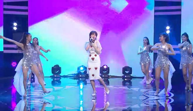 Hari Won trình diễn Roly Poly, hát hay nhảy đẹp miễn chê