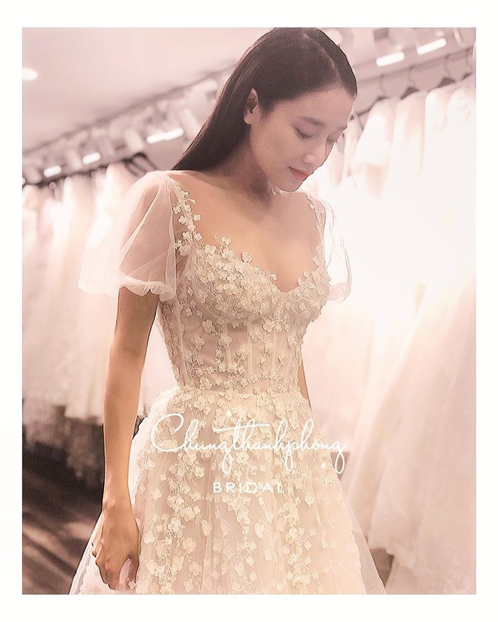 Hình ảnh Nhã Phương đẹp nao lòng trong mẫu váy cưới tiếp theo