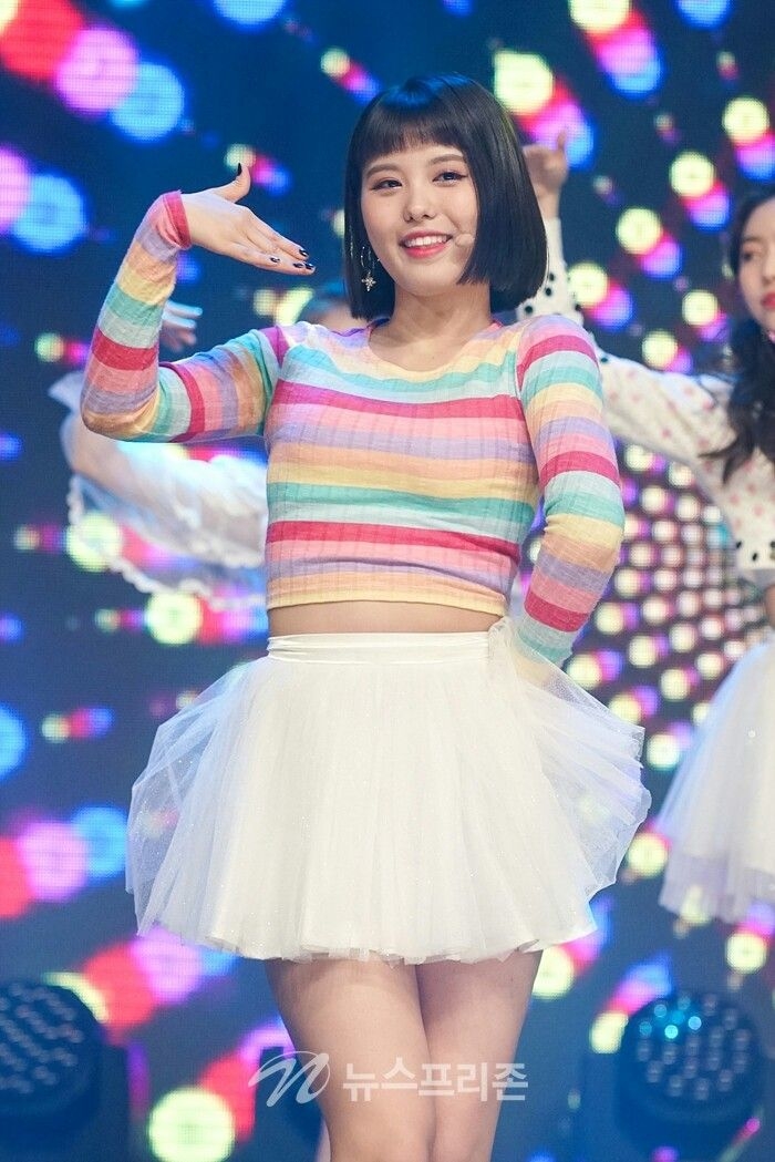 Idol Hàn đua nhau buộc tóc 2 bên: người xinh xuất thần