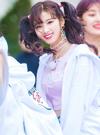 Idol Hàn đua nhau buộc tóc 2 bên: người xinh xuất thần