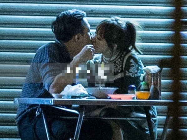 Kết cục bất ngờ của những cặp vợ già - chồng trẻ ở showbiz Việt