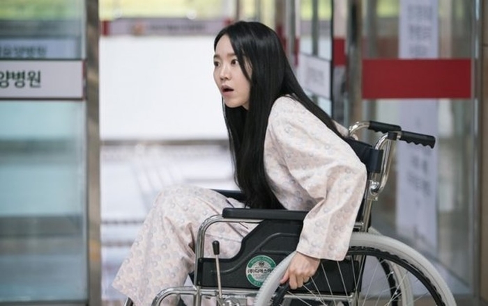 Khi các mỹ nhân cũng có thể hóa “bà thím” xấu đến tơi tả trên màn ảnh