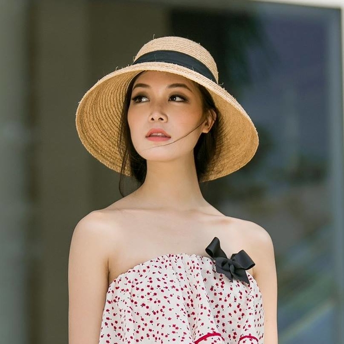 Khi Hoa hậu đăng quang: Không chê nhan sắc, thì cũng bị chê học vấn