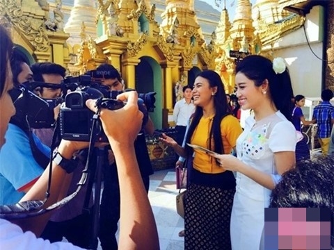 Khi sao Việt được chào đón cuồng nhiệt ở nước ngoài