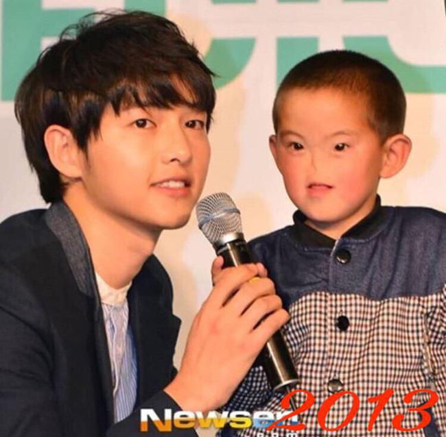 Lí do Song Joong Ki là diễn viên có nhân cách đẹp nhất nhì Kbiz