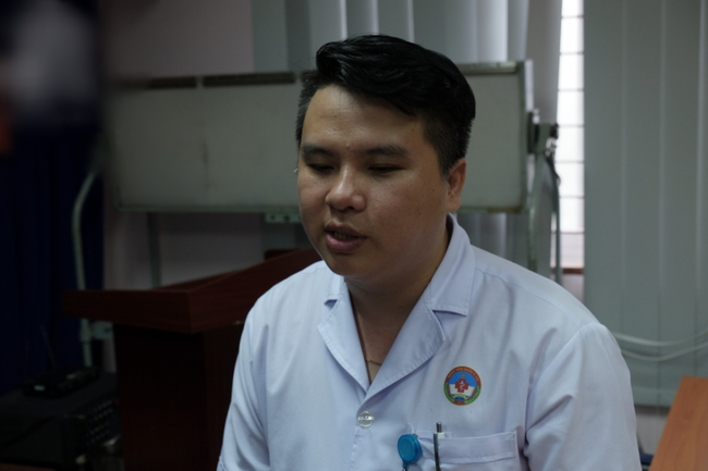 Mai Phương đi cà nhắc ngày xuất viện, nói xong điều ước rồi bật khóc