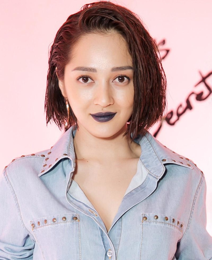 Mỹ nhân Vbiz và những lần “hù dọa” người hâm mộ vì 3 lỗi make up này