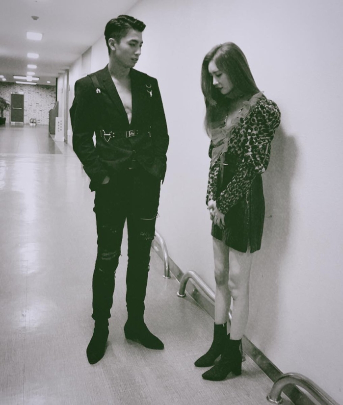 Nam vũ công phụ họa sexy lấn áp Sunmi khiến fan Kpop phát sốt