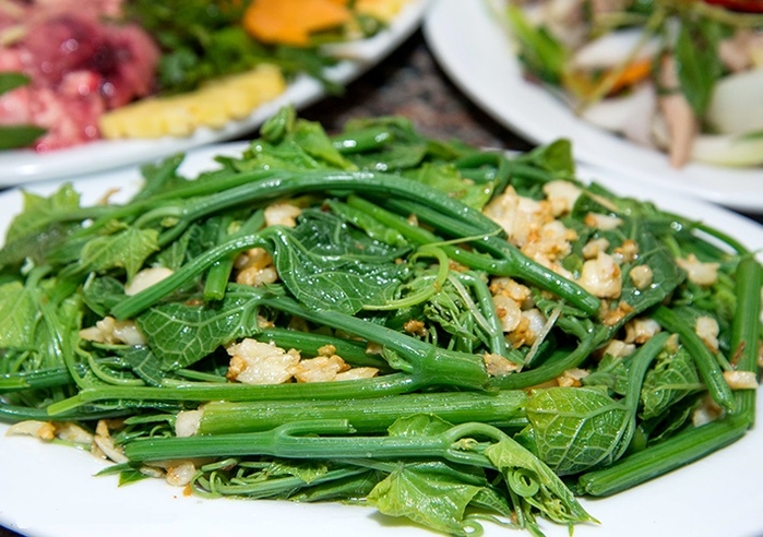 Bốn mùa cứ nhẹ nhàng luân chuyển trong một ngày ở những địa điểm sau
