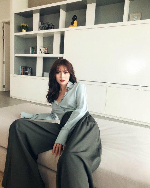 Nhã Phương lộ vòng 2 lùm lùm, Hà Tăng diện croptop gây sốt