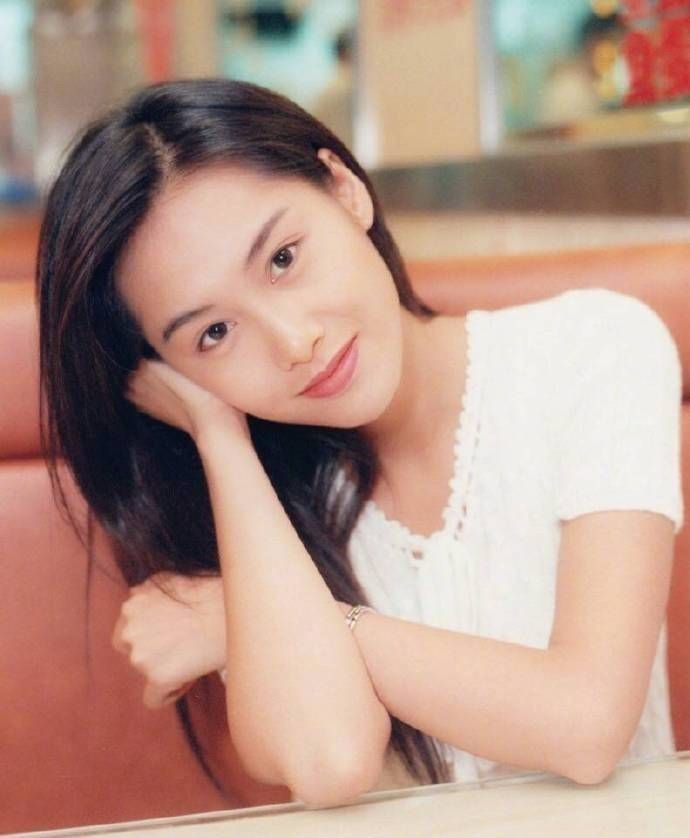 Nhan sắc của dàn mỹ nhân TVB thập niên 90