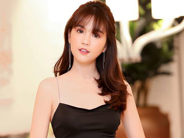 Nhin Ngoc Trinh, Hoa Minzy the nay, fan thot len “vui thoi dung vui qua”