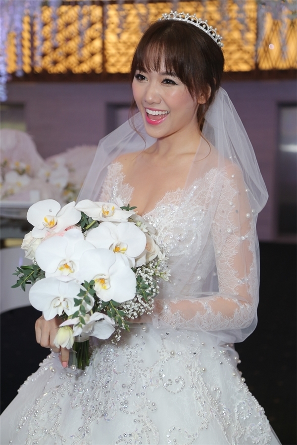 Nhung bo vay cuoi rung dong long nguoi cua sao Viet: Khong thanh lo lem cung hoa nu hoang